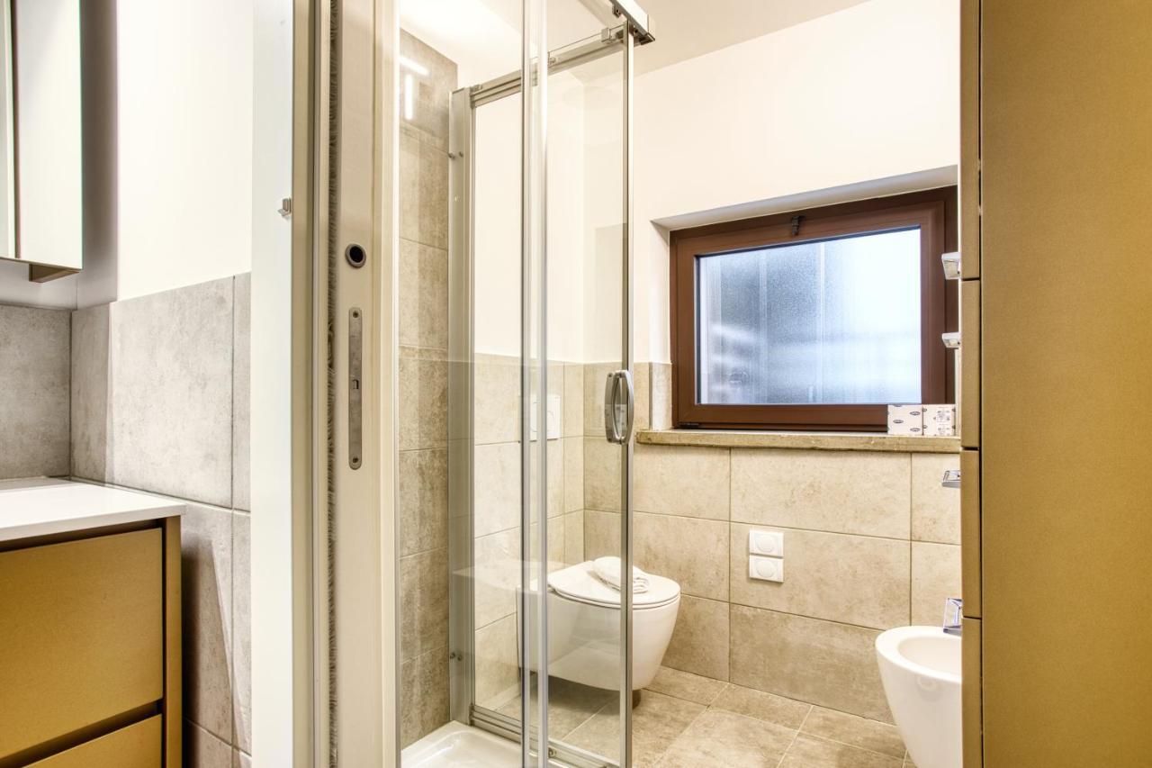 Joivy Charismatic 1-Bed Flat With Parking Lägenhet Milano Exteriör bild