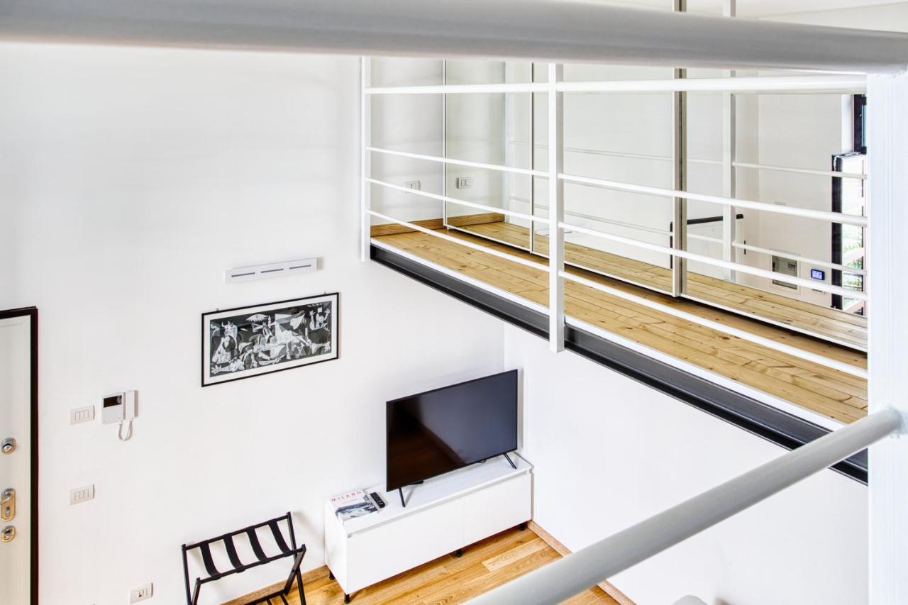 Joivy Charismatic 1-Bed Flat With Parking Lägenhet Milano Exteriör bild